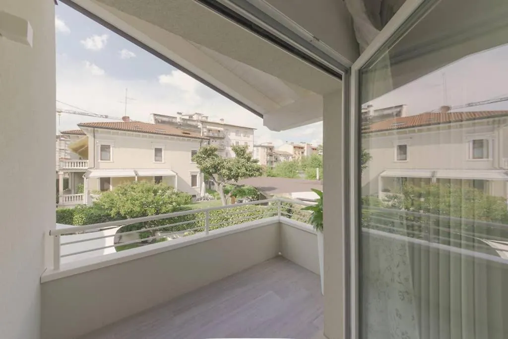 Villa Joy Verona - Chalet Delux 0*,